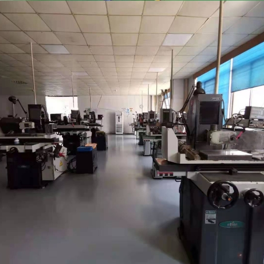 What equipment is required for processing large flanges?